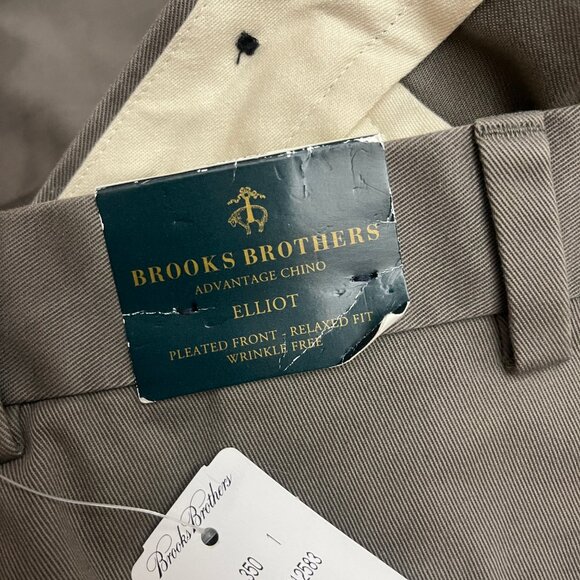 NWT Brooks Brothers Mens Advantage Chino Elliott Gray Dress Pants 42x32 Pleated - Picture 11 of 14